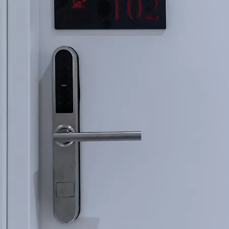 Guest house Dantis 3*
