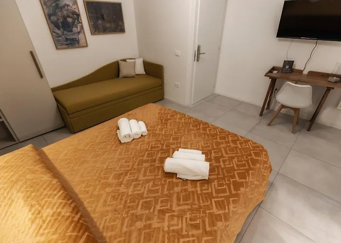 招待所 Dantis 拉文纳